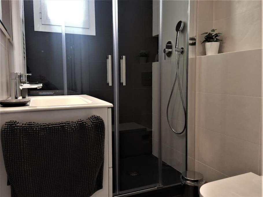 Lovely & Bright Vila Olimpica Beach Apartment Βαρκελώνη Εξωτερικό φωτογραφία